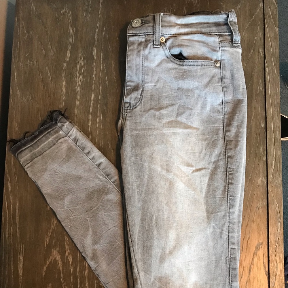 Light grey jeggings